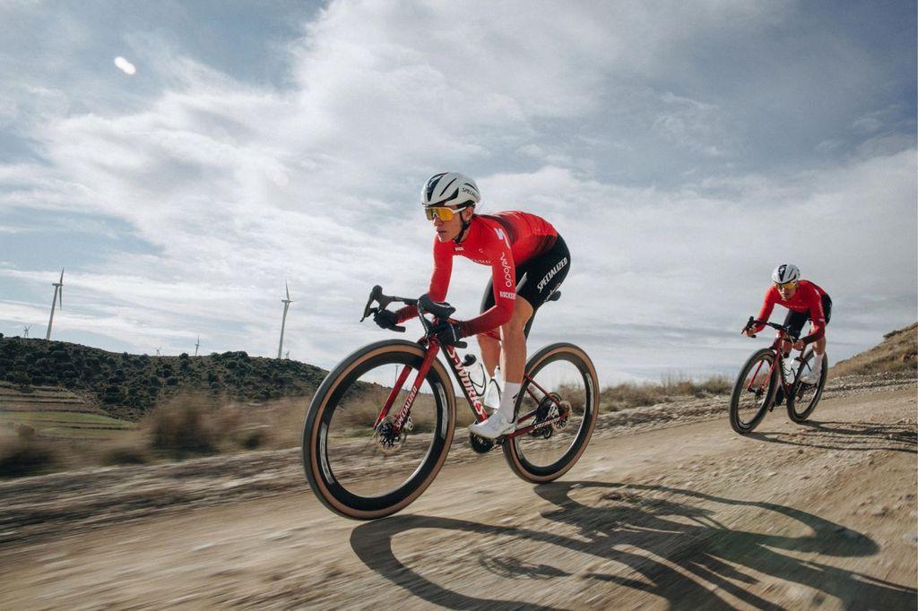 WHY GRAVEL BIKES ARE WINNING OVER MOUNTAIN BIKERS AND ROADIES Lynnwood Cyclery