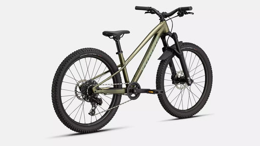 YOUR BIKE IS SPECIALIZED. WHY SHOULDN’T THEIRS BE? Lynnwood Cyclery