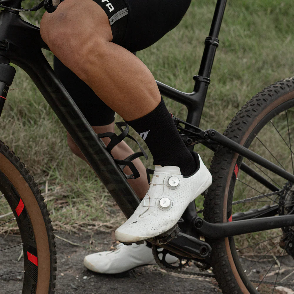 VERSUS MERINO SOCK BLACK VERSUS