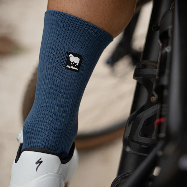Frost Merino Winter Socks VERSUS